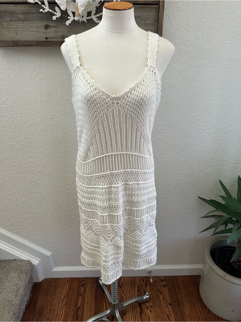 Abercrombie & Fitch Women's White Crochet Dress XL‎ NWT